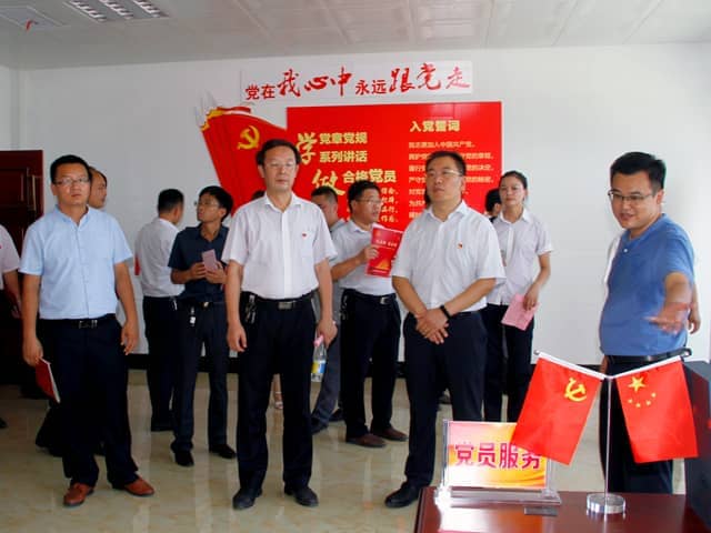 梁山縣委常委、組織部部長(zhǎng)王建一行蒞臨天意機(jī)械調(diào)研