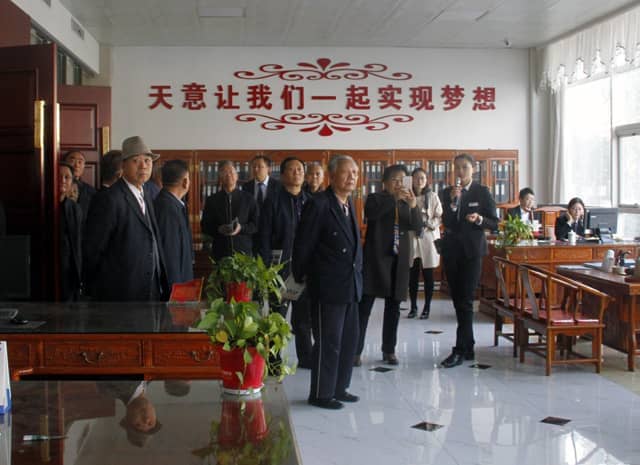 兗州區(qū)人大、政協(xié)領導蒞臨天意機械參觀考察