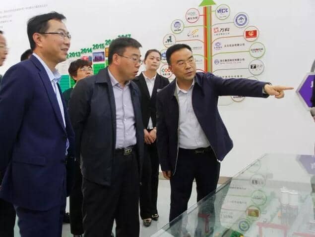 區(qū)委常委、區(qū)紀委書記、區(qū)監(jiān)委主任王慶峰調研天意機械