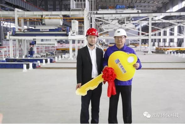 熱烈祝賀天意機械與龍星科技PC構件生產(chǎn)線順利交接！