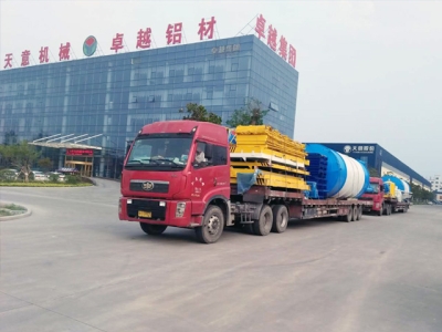 熱烈祝賀內(nèi)蒙古客戶輕質(zhì)墻板生產(chǎn)線成功啟運！