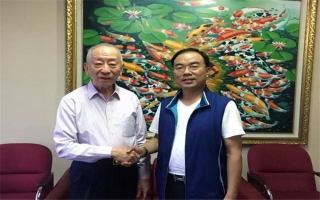 印尼著名僑領(lǐng)、印尼泛印集團(tuán)董事長(zhǎng)、印尼總統(tǒng)大學(xué)創(chuàng)辦人-李文光